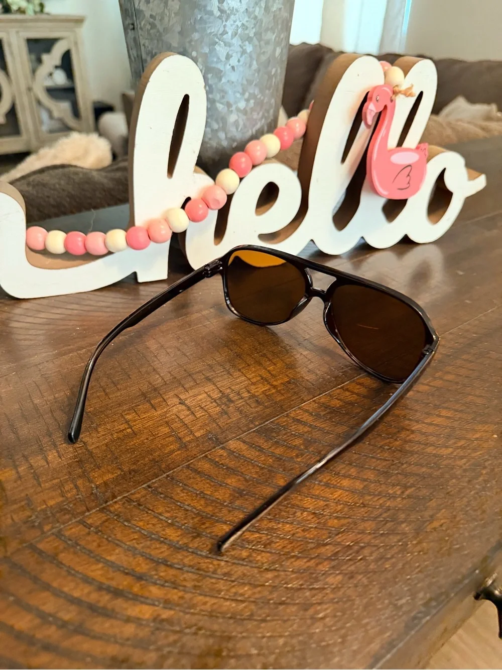Aviator-Style Women's Sunglasses in Black with Brown Lenses